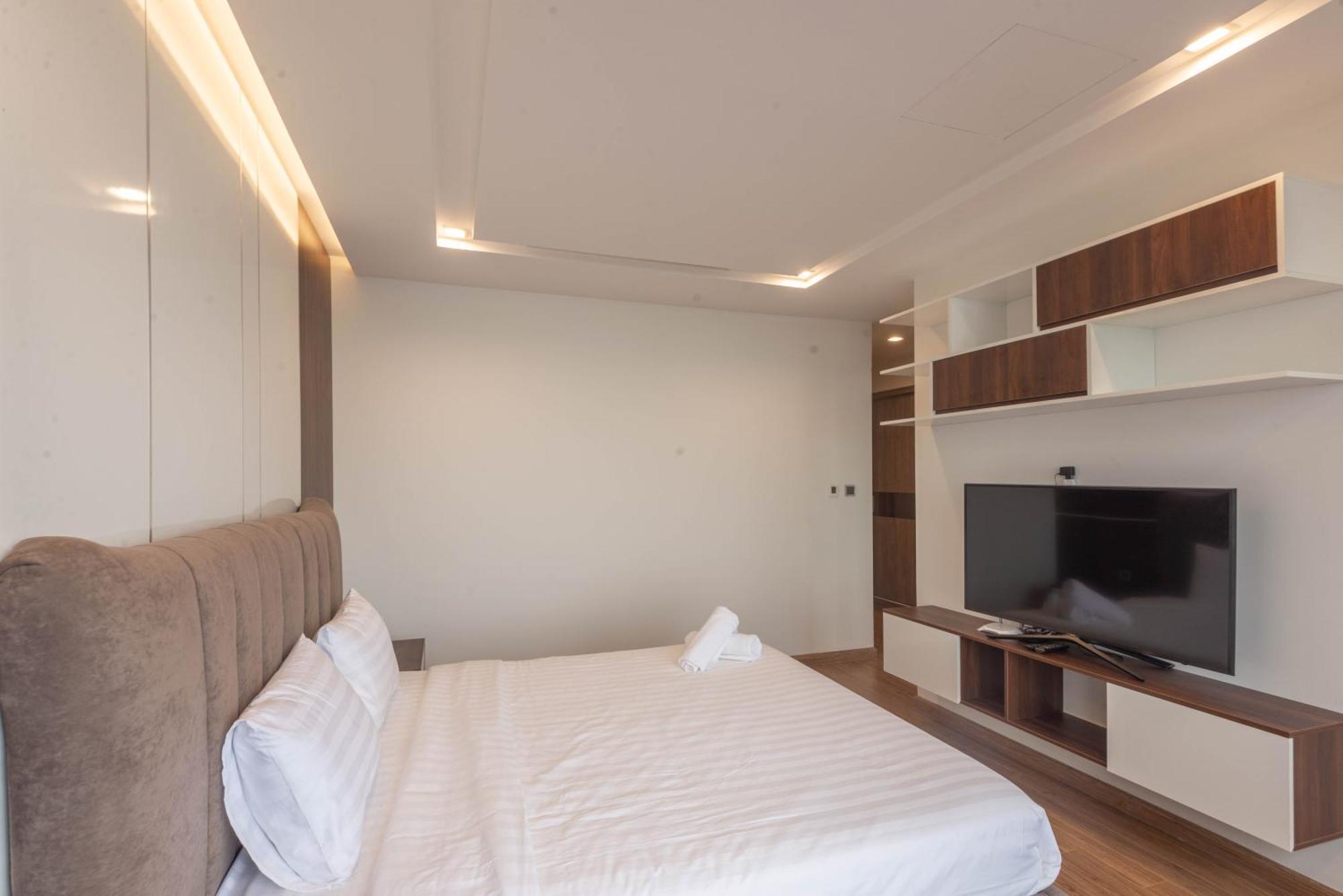 Luxury Serviced Apartment Vinhomes Metropolis Premium Hanoi Eksteriør bilde